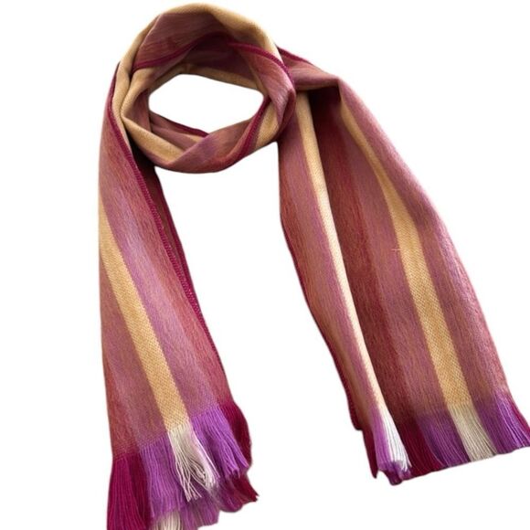 Beautiful alpaca scarf from Ecuador so soft and warm! - Picture 2 of 10